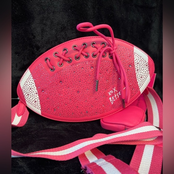 🏈🩷BETSEY JOHNSON HOT Pink XOFUMBLE
KITSCH RHINESTONE FOOTBALL W/ COIN POUCH🏈🩷 - Picture 11 of 16